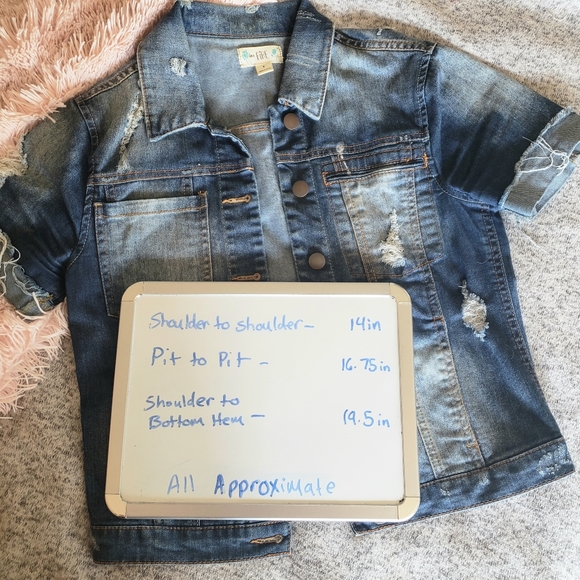 LOVE FIRE Short Sleeve Cropped Jean Jacket - Picture 4 of 10